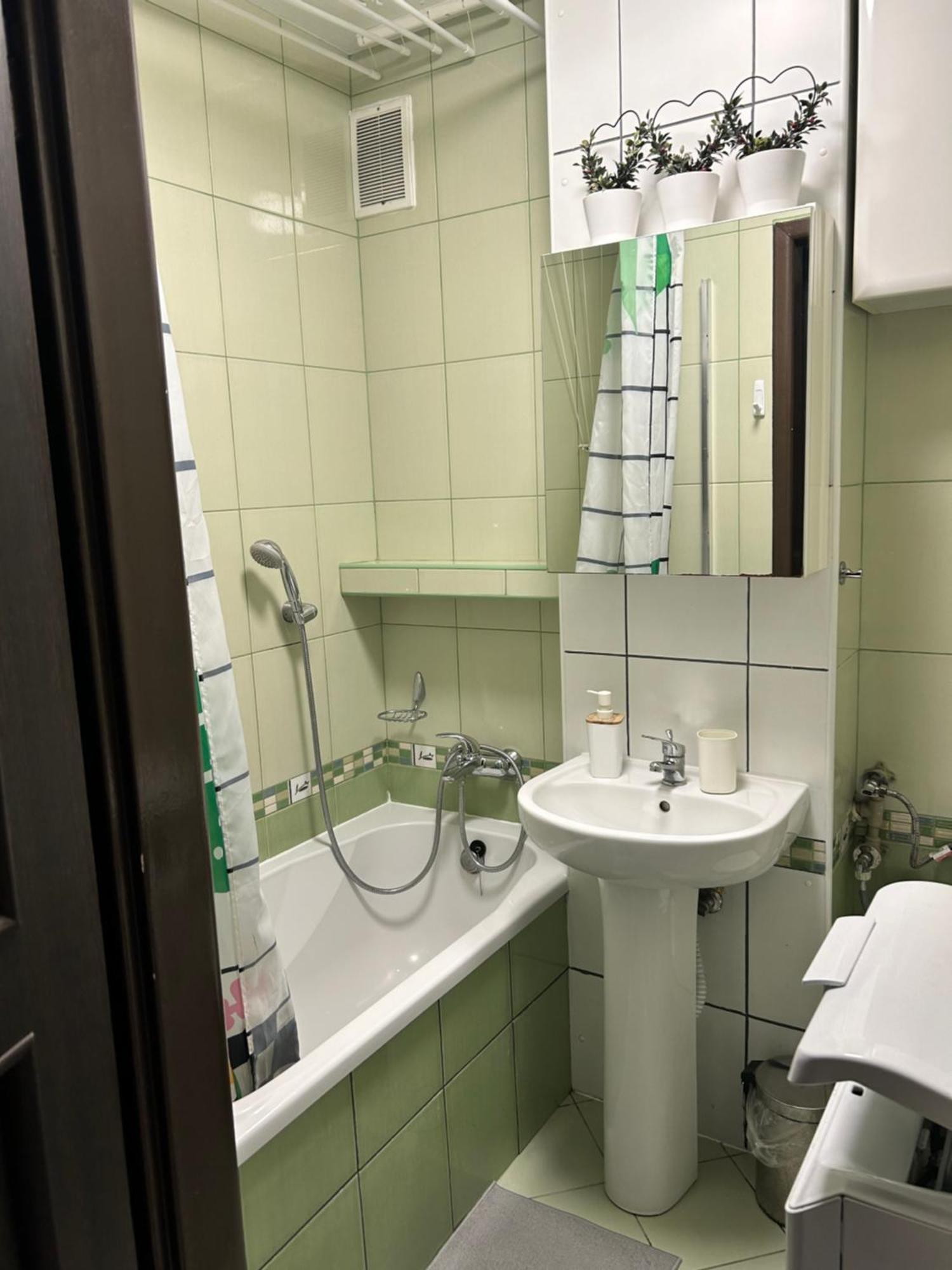 Apartamento Chlodna Varsovia Exterior foto